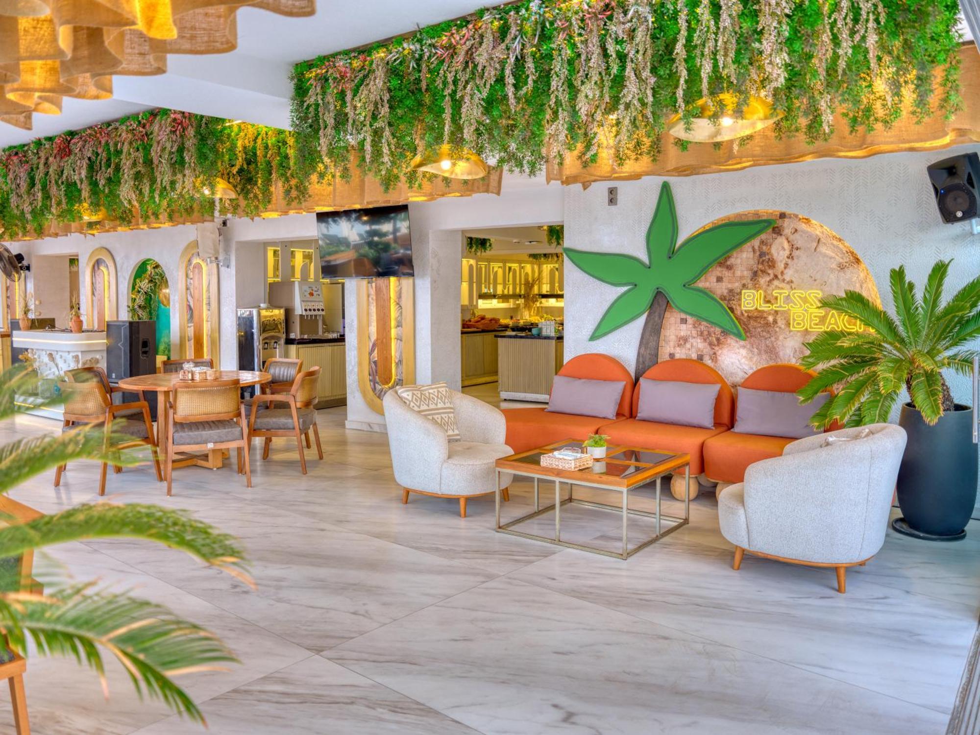 Royalisa Palmiye Beach Hotel Adult Only Аланя Екстериор снимка