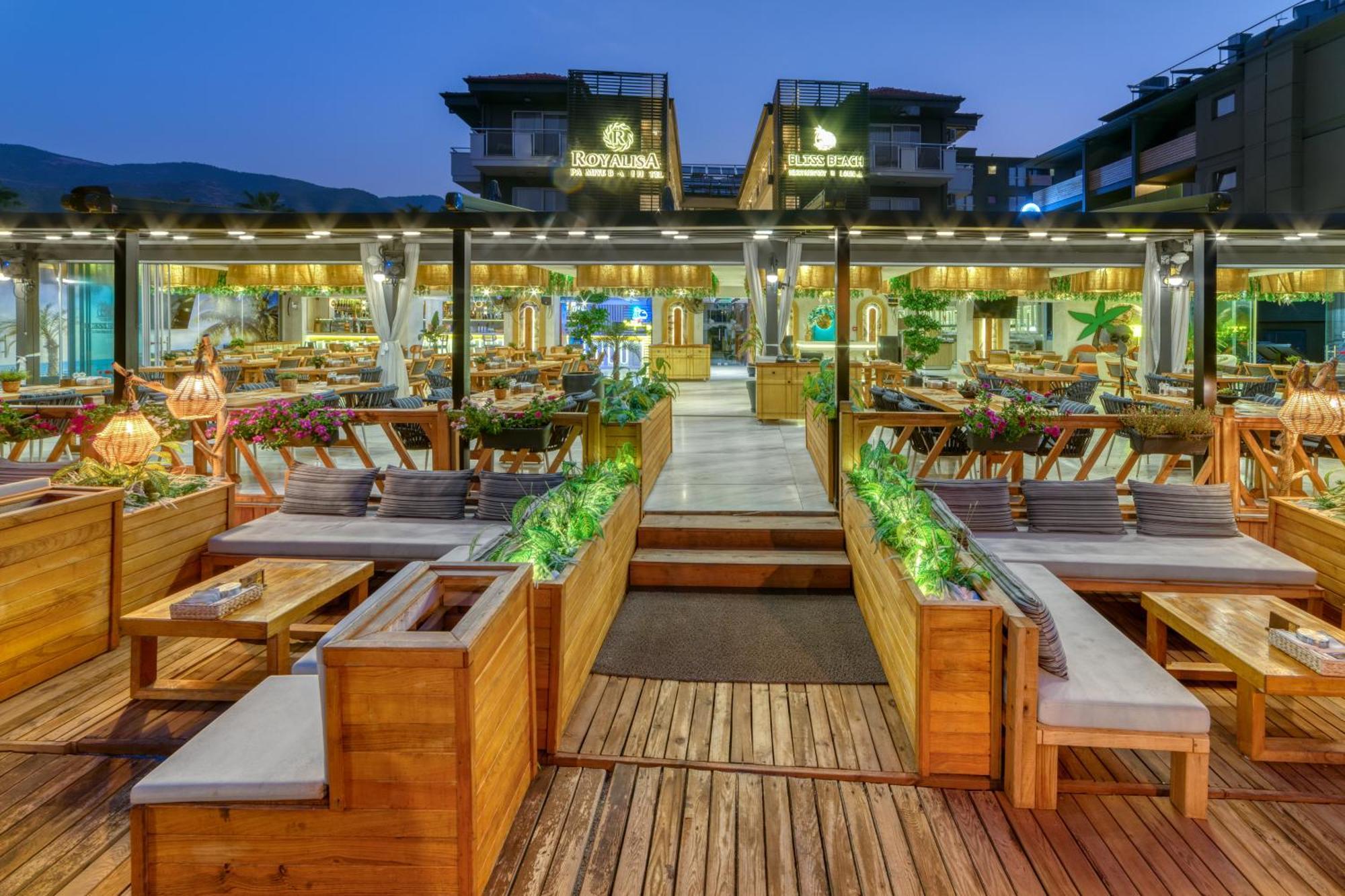 Royalisa Palmiye Beach Hotel Adult Only Аланя Екстериор снимка